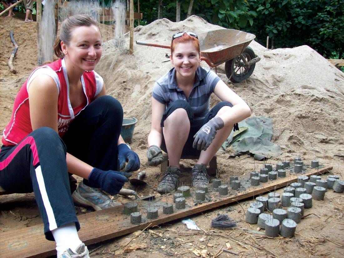 Participants on our Seuang River Project in Laos |  <i>Seuang River Experience</i>