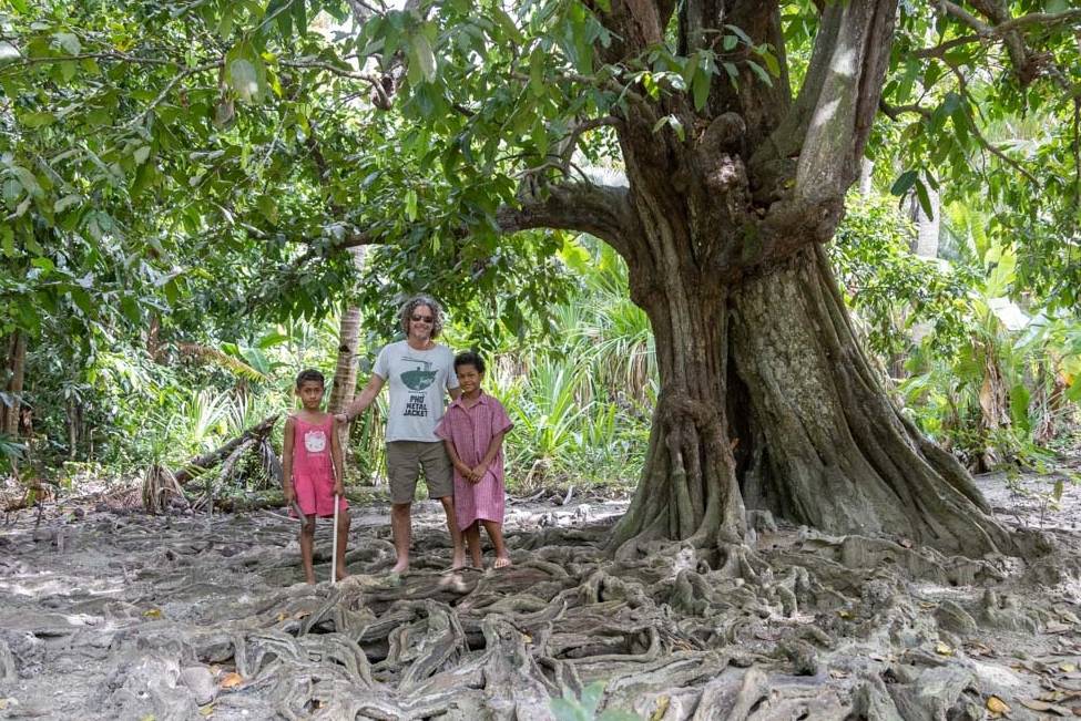 Exploring the local islands with the villagers during your kayak adventure in the Yasawa Islands, Fiji.