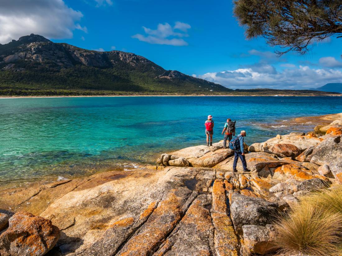 Hiking the spectacular Flinders Island coastline |  <i>Lachlan Gardiner</i>