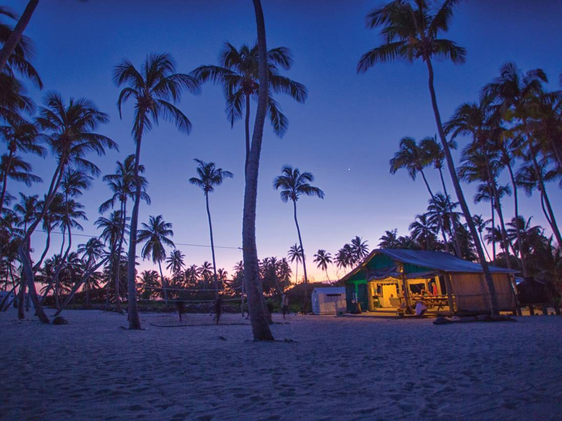 Sunset over the beautiful Lighthouse Reef Basecamp
