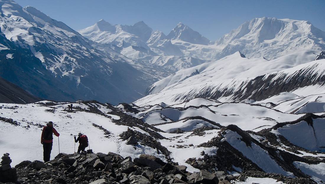 Trekkers on our Damodar Saribung Traverse trip | <i>Dan Beacom</i>