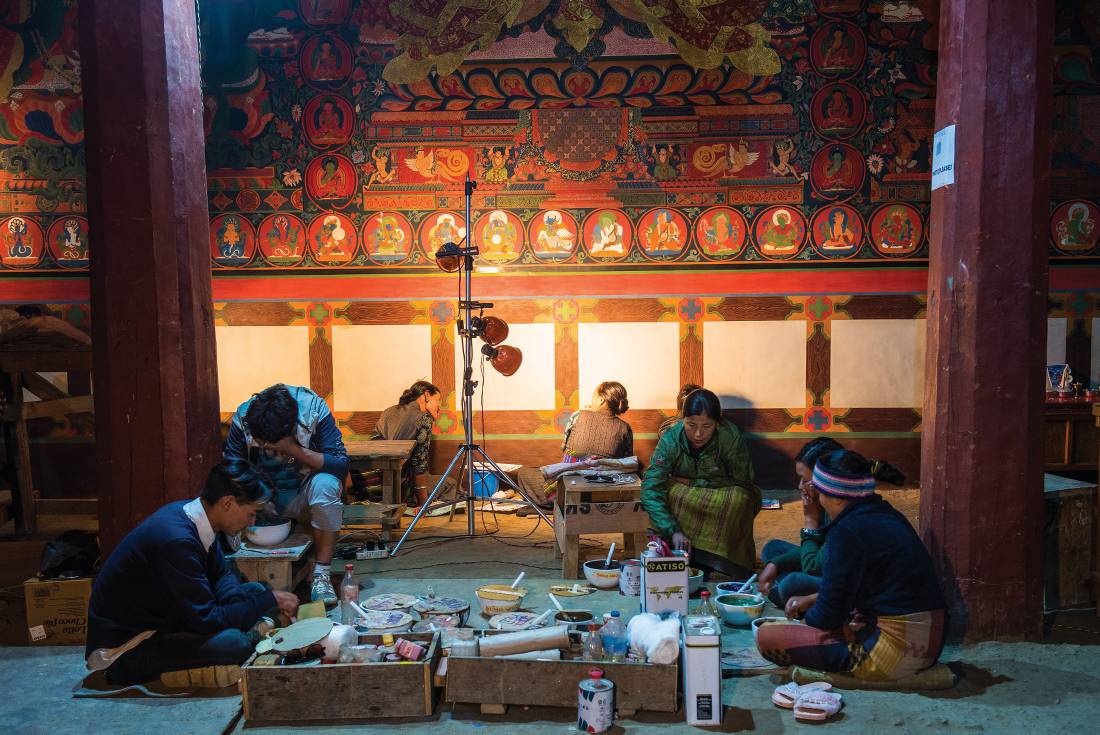 Loba restorers at Thubchen |  <i>Margie Thomas</i>