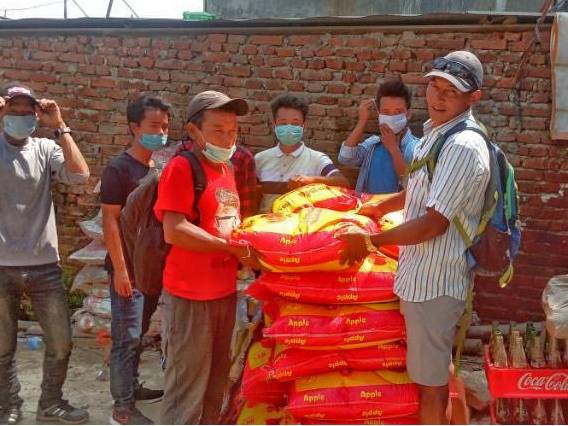 Distribution of food packages in the Bandipur area of Nepal