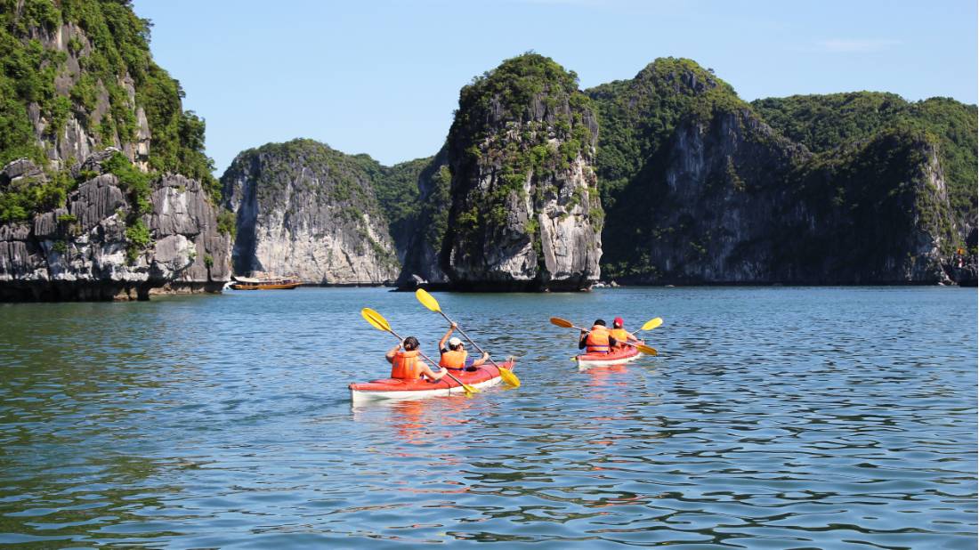 Kayaking on the peaceful waters of Lan Ha Bay | <i>Julie Hauber</i>